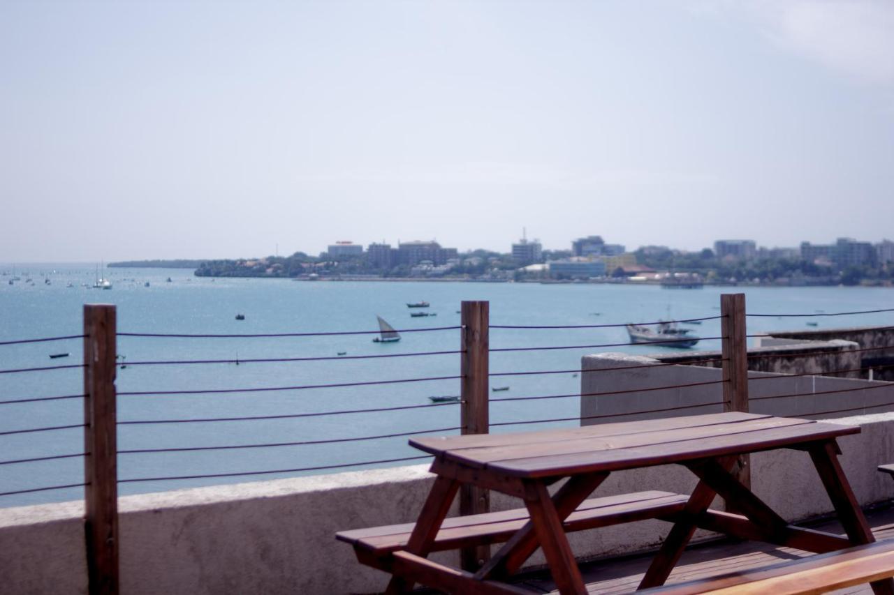 Amverton Bay View Dar es Salaam Exterior foto